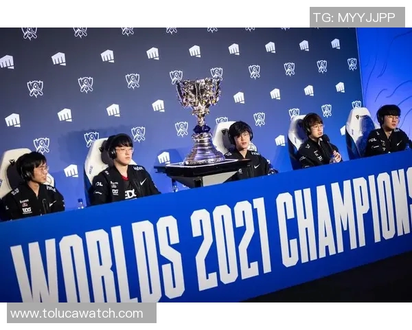 s15电竞和平精英状态排行榜揭晓EDG强势入围第五名引发关注 s15电竞和平精英状态排行榜揭晓EDG强势入围第五名引发关注