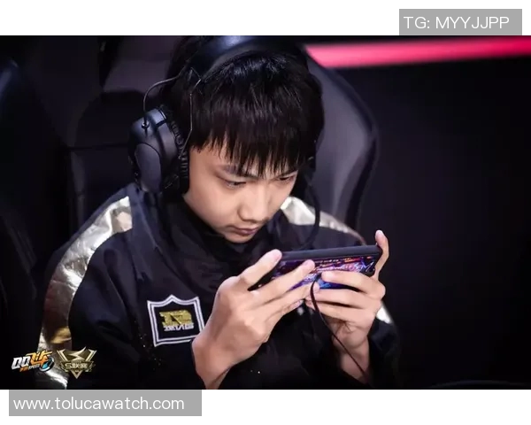 深入分析RNG与EDG对决战术策略及S15电竞比分回顾 深入分析RNG与EDG对决战术策略及S15电竞比分回顾