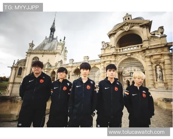 FPX战队在S15电竞总决赛中的CSGO盯防体系解析与战术运用探讨 FPX战队在S15电竞总决赛中的CSGO盯防体系解析与战术运用探讨